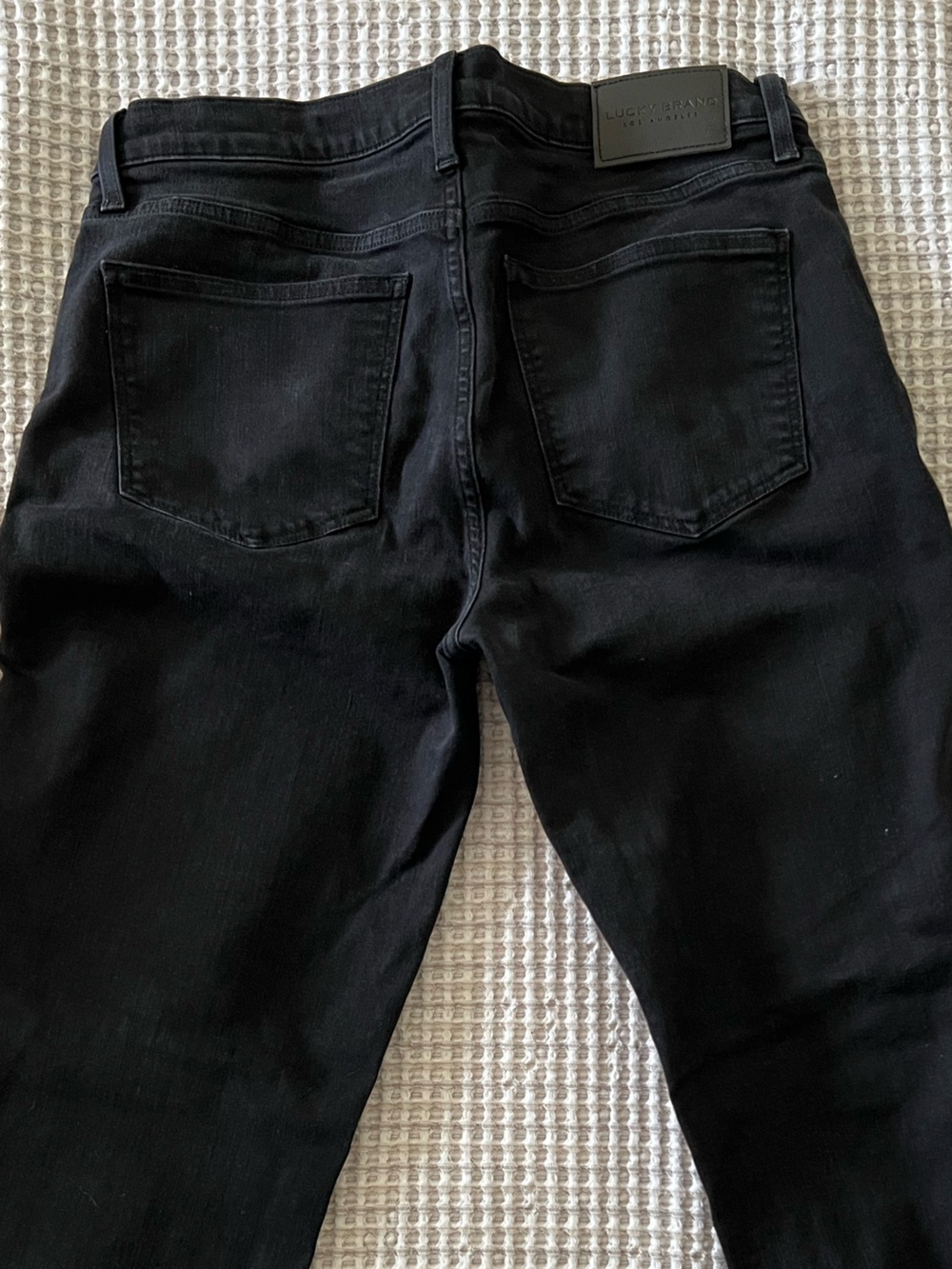 Lucky Brand Women’s Straight Leg Jeans in Black